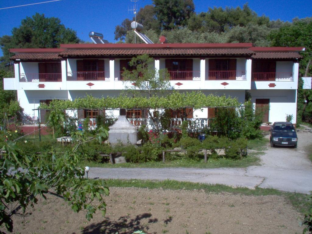 Apartament Alexandros *