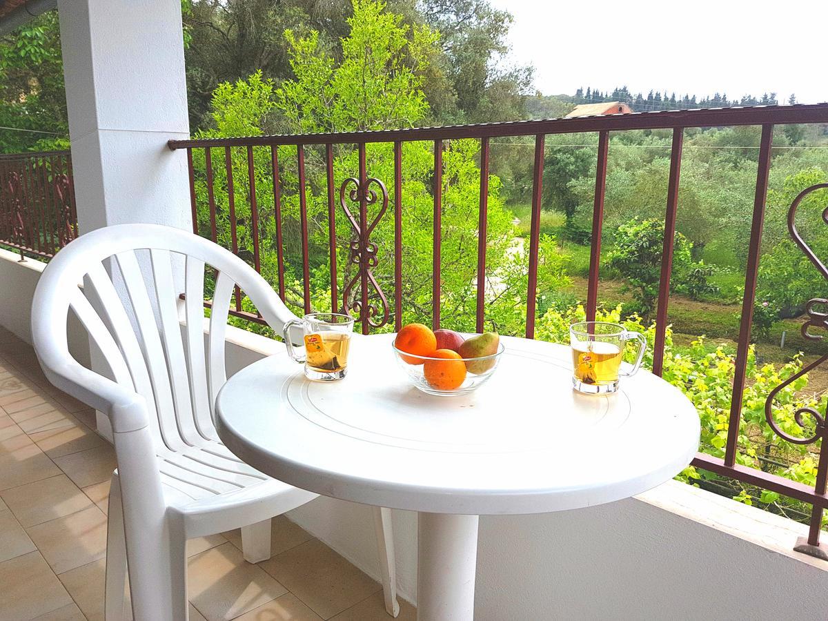 Alexandros Apartament *